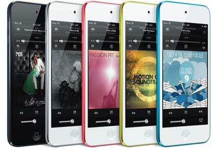 أبل تطرح "iPod Touch" بدون كاميرا خلفية 